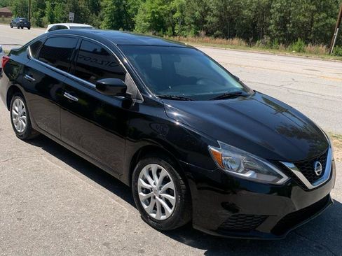 Used 2019 Nissan Sentra SV FWD image 3