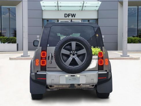 Certified 2025 Land Rover Defender 90 S image 6