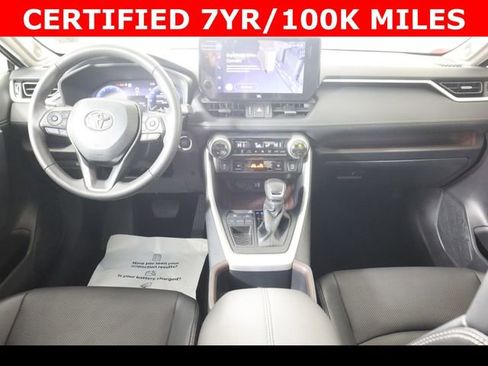 Used 2025 Toyota RAV4 Limited image 13