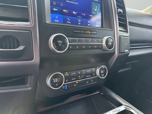 Used 2021 Ford Expedition Platinum RWD image 36