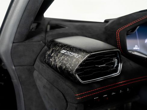 Used 2018 Lamborghini Huracan Performante AWD/4WD image 52