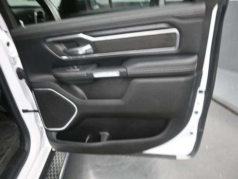 Used 2023 RAM 1500 Laramie AWD/4WD image 14