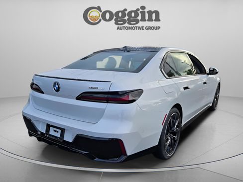 New 2026 BMW i7 eDrive50 w/ M Sport Package image 4