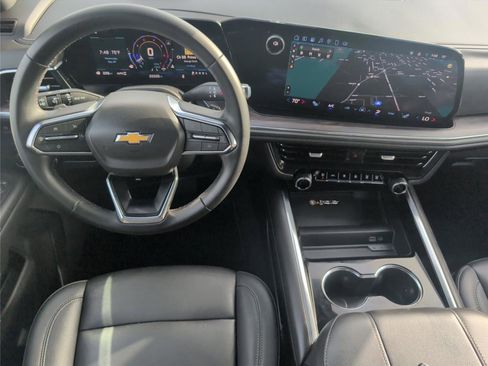 Used 2025 Chevrolet Tahoe LT AWD/4WD image 28