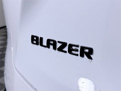 New 2026 Chevrolet Blazer LT w/ Convenience Package image 32