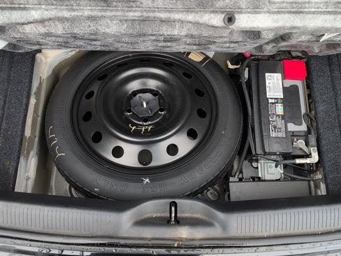 Used 2019 Dodge Charger SXT image 19