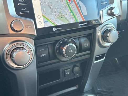 Used 2022 Toyota 4Runner SR5 Premium image 26