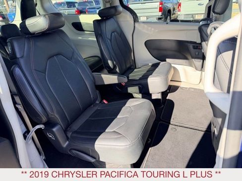 Certified 2019 Chrysler Pacifica Touring-L Plus w/ Advanced Safetytec Group image 9