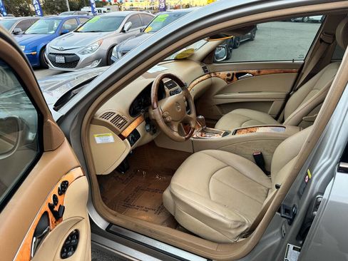 Used 2007 Mercedes-Benz E 350 Sedan image 11