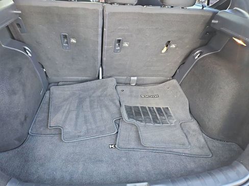 Used 2019 Nissan Kicks S image 19