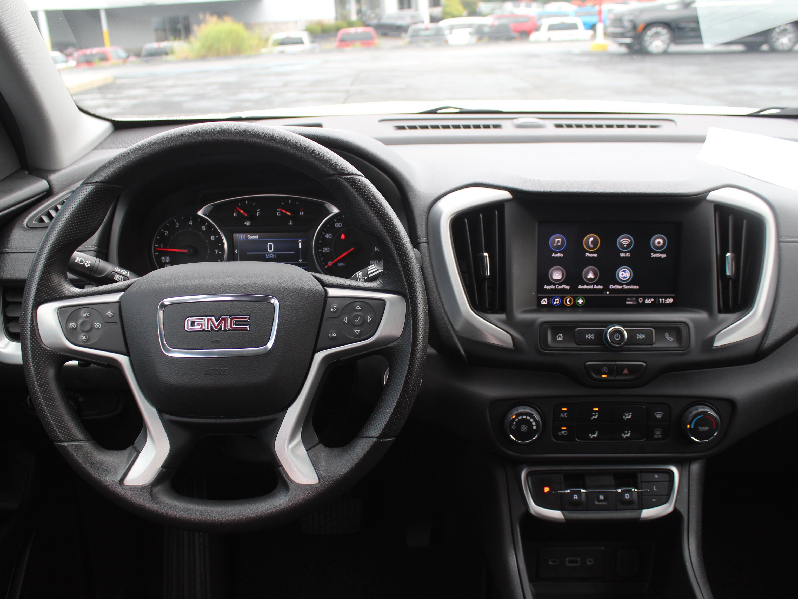 Used 2024 GMC Terrain SLE AWD/4WD image 15