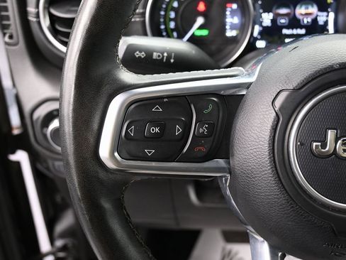 Used 2023 Jeep Wrangler Unlimited Sahara w/ Cold Weather Group image 18