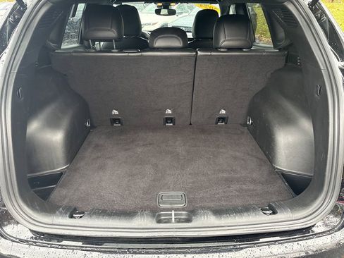 Used 2024 Jeep Compass Trailhawk image 12