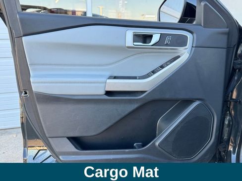 Used 2022 Ford Explorer XLT w/ Equipment Group 202A image 17