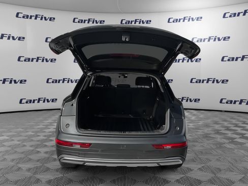 Used 2021 Audi Q5 Prestige w/ Prestige Package AWD/4WD image 11