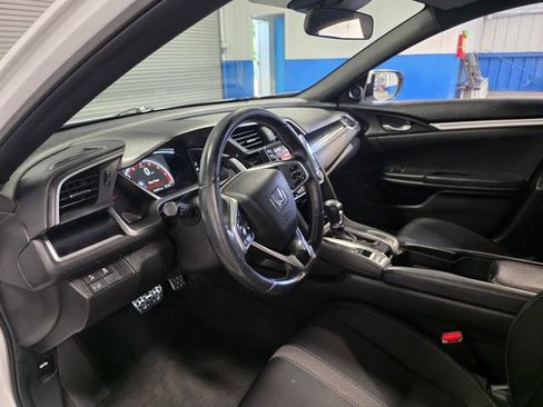 Used 2020 Honda Civic Sport image 22