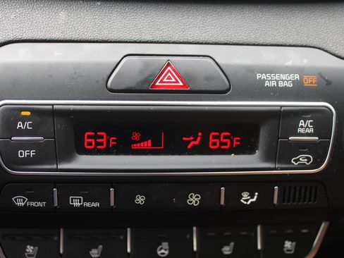 Used 2019 Kia Sorento SX AWD/4WD image 46