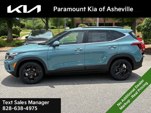 New 2026 Kia Seltos EX FWD image 3
