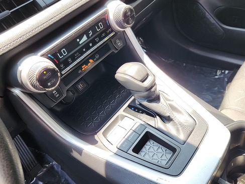 Certified 2024 Toyota RAV4 XLE FWD image 16