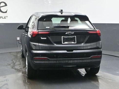 New 2027 Chevrolet Bolt LT w/ Comfort Package FWD image 13