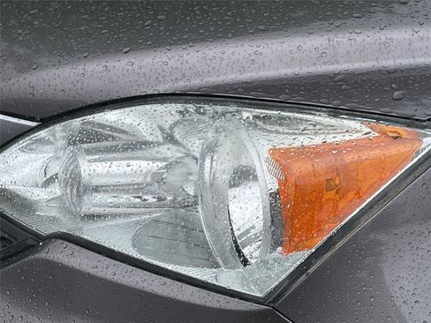Used 2011 Honda CR-V LX image 9