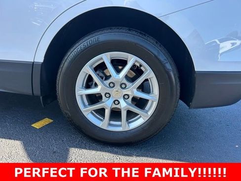 Used 2024 Chevrolet Equinox LT AWD/4WD image 10