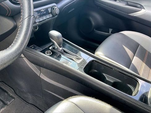 Used 2023 Nissan Kicks SR w/ SR Premium Package image 10