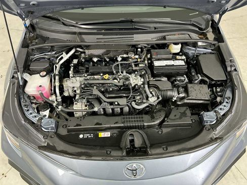 Used 2021 Toyota Corolla SE w/ SE Premium Package image 18