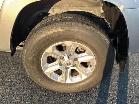 Used 2023 Toyota 4Runner SR5 image 32