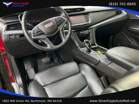 Used 2017 Cadillac XT5 Premium Luxury w/ LPO, Wheel Lock Package AWD/4WD image 7