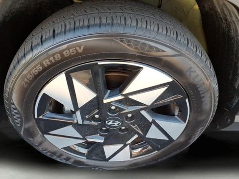Used 2024 Hyundai Kona SEL FWD image 8