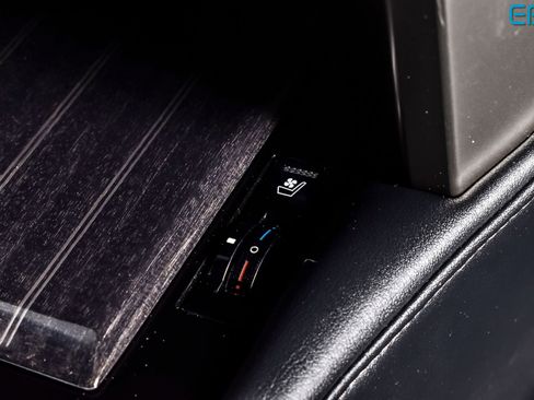 Used 2021 Lexus GX 460 Premium w/ Premium Plus Package image 30