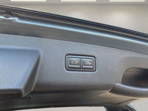 Used 2024 Kia Carnival SX Prestige image 39