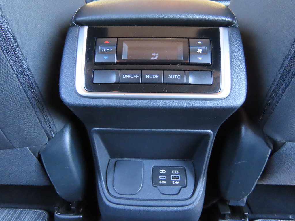Used 2023 Subaru Ascent Premium AWD/4WD image 34