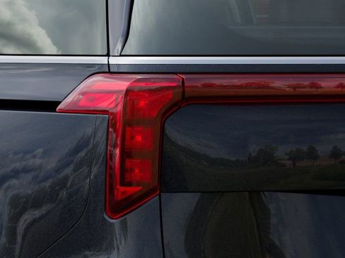 New 2026 Kia Carnival SX FWD image 11