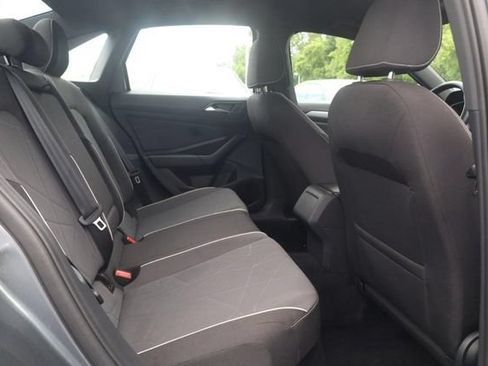 Certified 2025 Volkswagen Jetta Sport FWD image 23