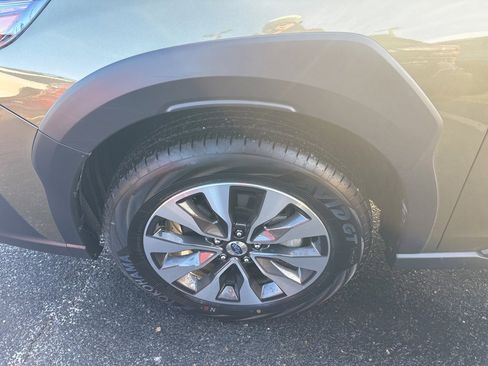 Certified 2025 Subaru Outback Limited image 8