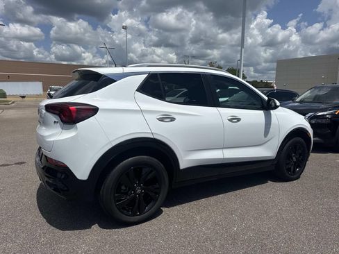 Used 2024 Buick Encore GX Sport Touring FWD image 5