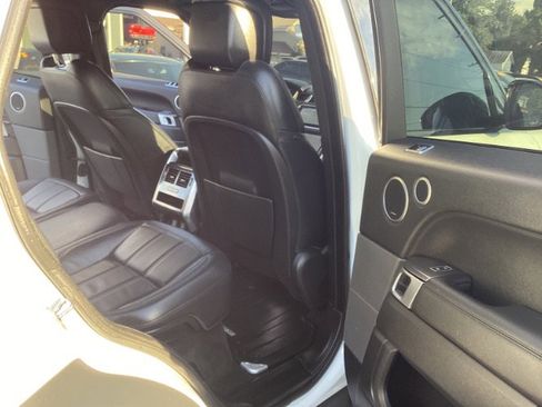 Used 2021 Land Rover Range Rover Sport SE image 8