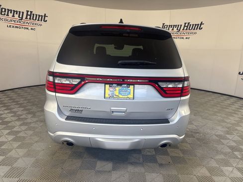 Used 2024 Dodge Durango GT RWD image 4
