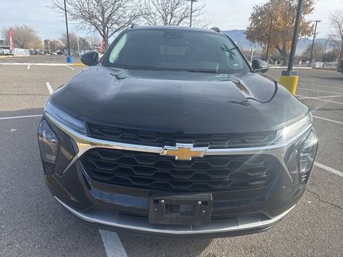 Certified 2025 Chevrolet Trax LT image 8