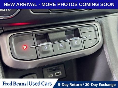 Certified 2023 GMC Acadia AT4 w/ Preferred Package AWD/4WD image 19
