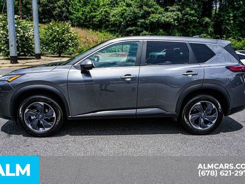 Used 2024 Nissan Rogue SV FWD image 7