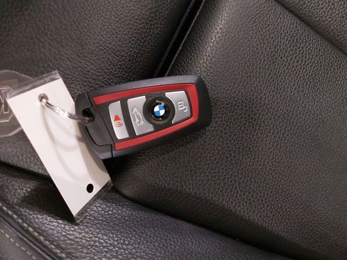 Used 2017 BMW 330i Sedan image 36