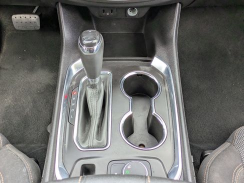 Used 2018 Chevrolet Traverse LS image 21