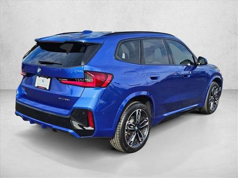 Certified 2025 BMW X1 xDrive28i w/ M Sport Package image 5
