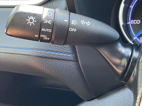 Used 2019 Toyota RAV4 XSE AWD/4WD image 26