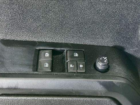 Used 2021 Toyota Tacoma SR RWD image 23