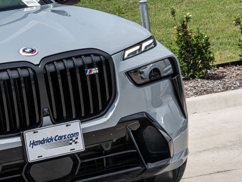 Certified 2023 BMW X7 M60i w/ Executive Package AWD/4WD image 9