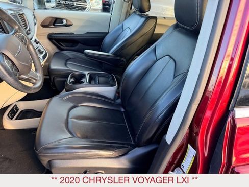 Certified 2020 Chrysler Voyager Lxi image 16